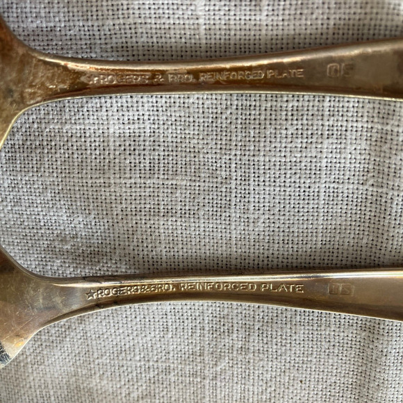 35 PC WM Rogers International Exquisite Reinforced Silverplate w Iced Tea Spoons - Picture 6 of 13